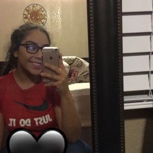 Meet your Posher, Perla